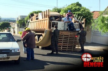 Foto - Mutirão da Limpeza Contra a Dengue