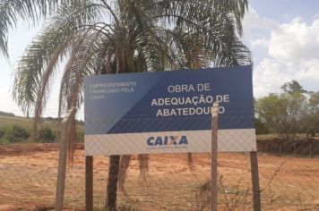 Assinado o contrato para início da primeira etapa de construção do frigorifico de Bastos