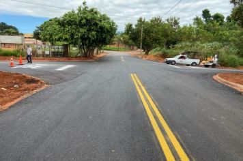 Prefeitura entrega Rua Luis Guedes completamente asfaltada