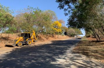 Prefeitura segue com a revitalização nas imediações da rotatória do golfe