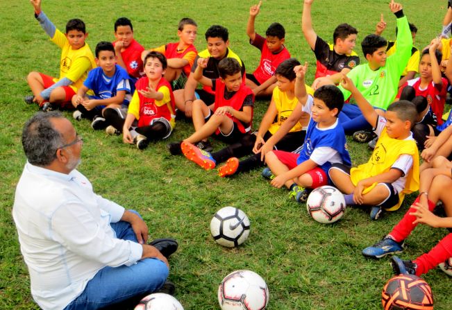 Terminou neste final de semana a Primeira fase do campeonato regional de futebol infantil 