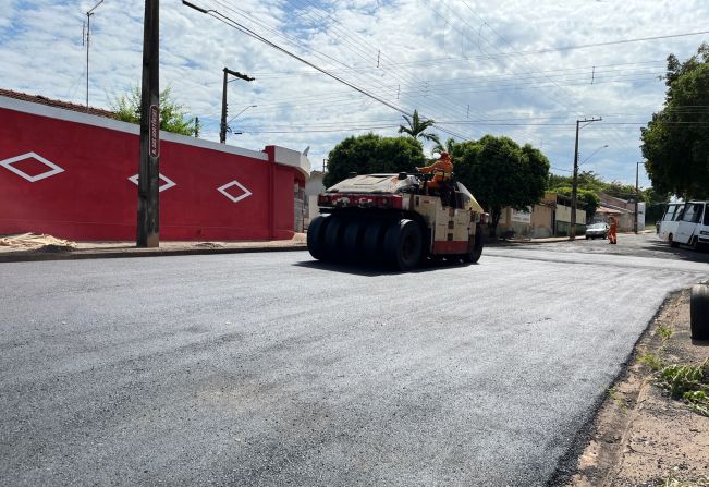 Começa o recapeamento asfáltico das ruas do Jardim São Francisco Xavier 